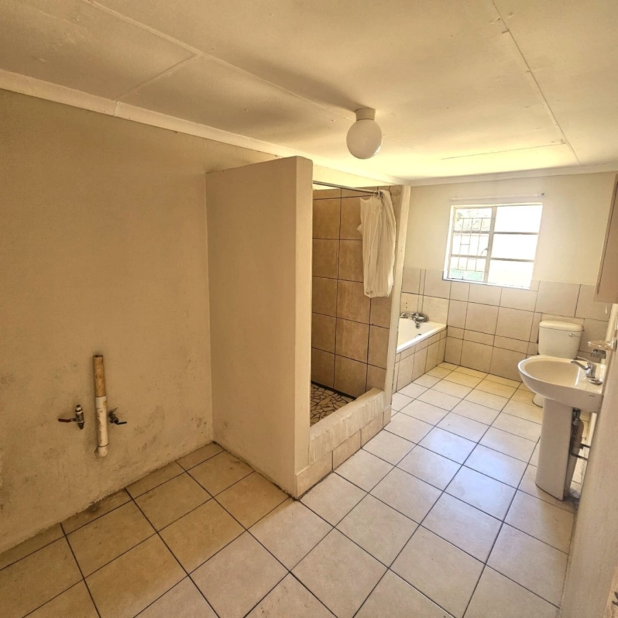 To Let 2 Bedroom Property for Rent in Modderfontein AH North West